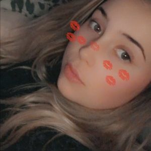 Meet your Posher, Carollee